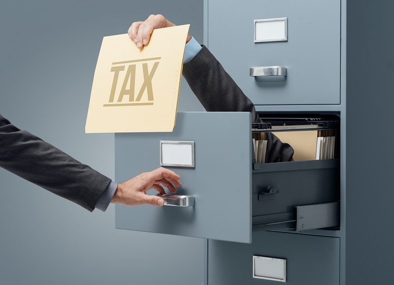 U.S. Expats Must File a Tax Return